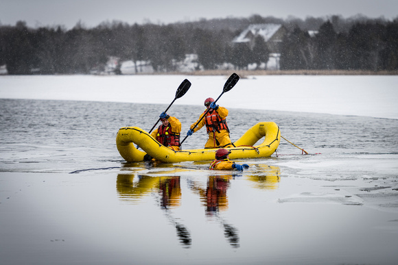 2025-01-05 SFFR Ice Water Rescue Training-0117