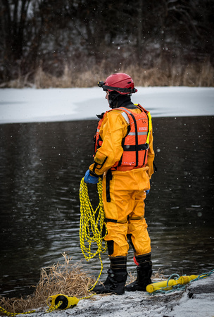 2025-01-05 SFFR Ice Water Rescue Training-0129