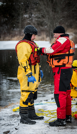 2025-01-05 SFFR Ice Water Rescue Training-0122